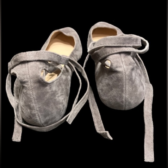 Vince Camuto suede flats, sz 6.5 - Picture 4 of 5